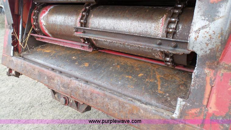 image for item L2221 2000 Case IH 2388 combine