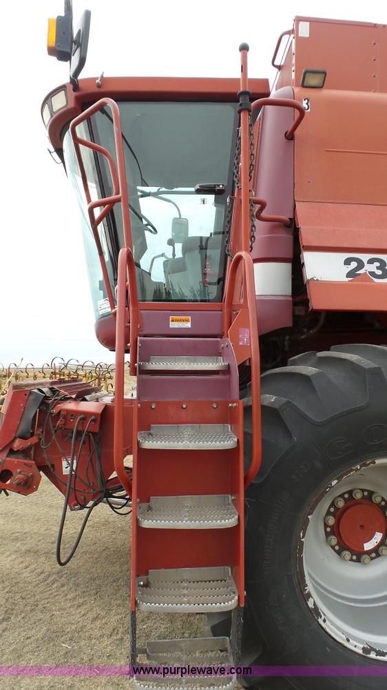 image for item L2221 2000 Case IH 2388 combine