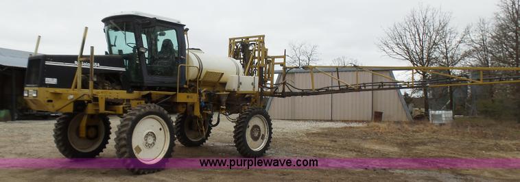 image for item L5478 1997 Ag-Chem RoGator 554 self-propelled sprayer