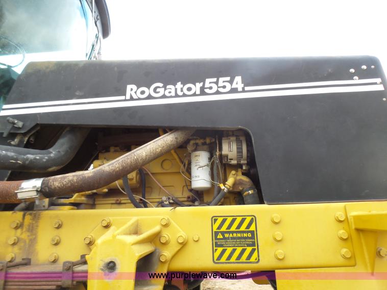 image for item L5478 1997 Ag-Chem RoGator 554 self-propelled sprayer