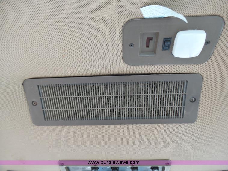 image for item L5478 1997 Ag-Chem RoGator 554 self-propelled sprayer