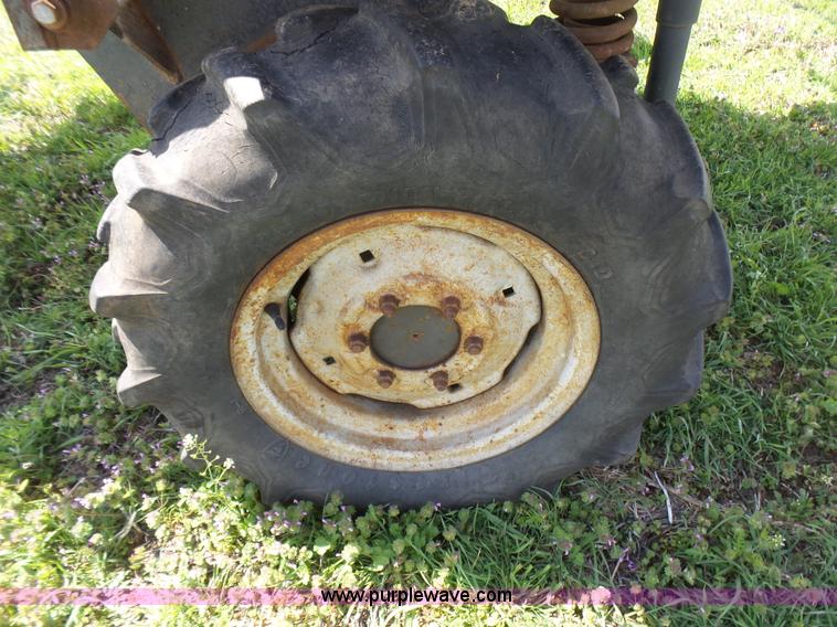 image for item L5482 SpraCoupe 220 self-propelled sprayer