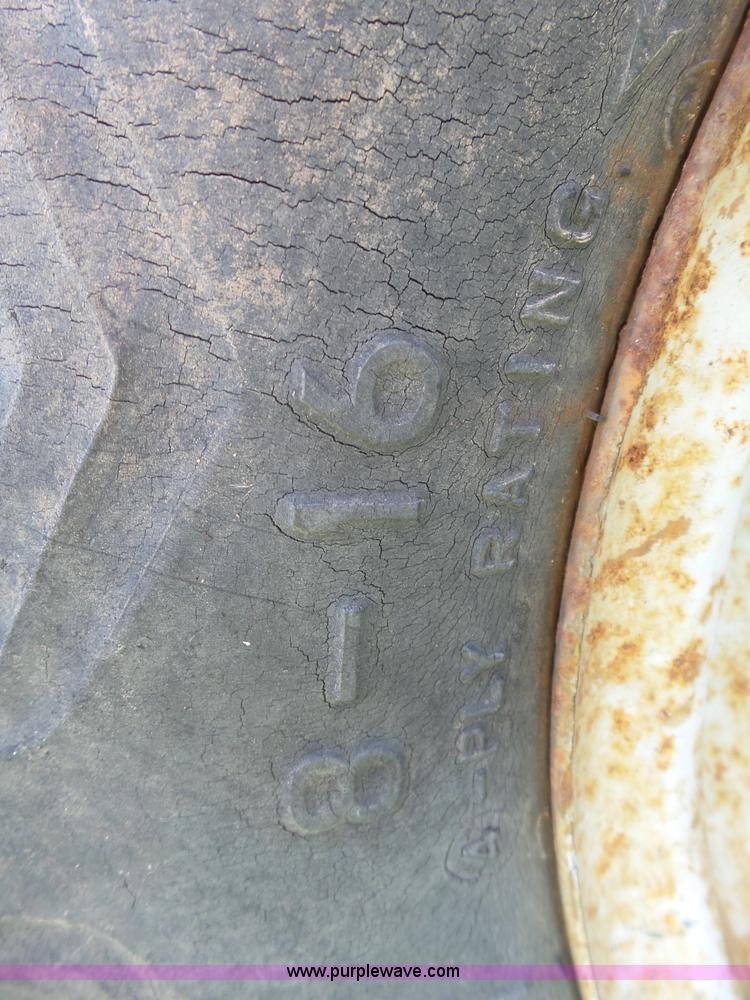 image for item L5482 SpraCoupe 220 self-propelled sprayer