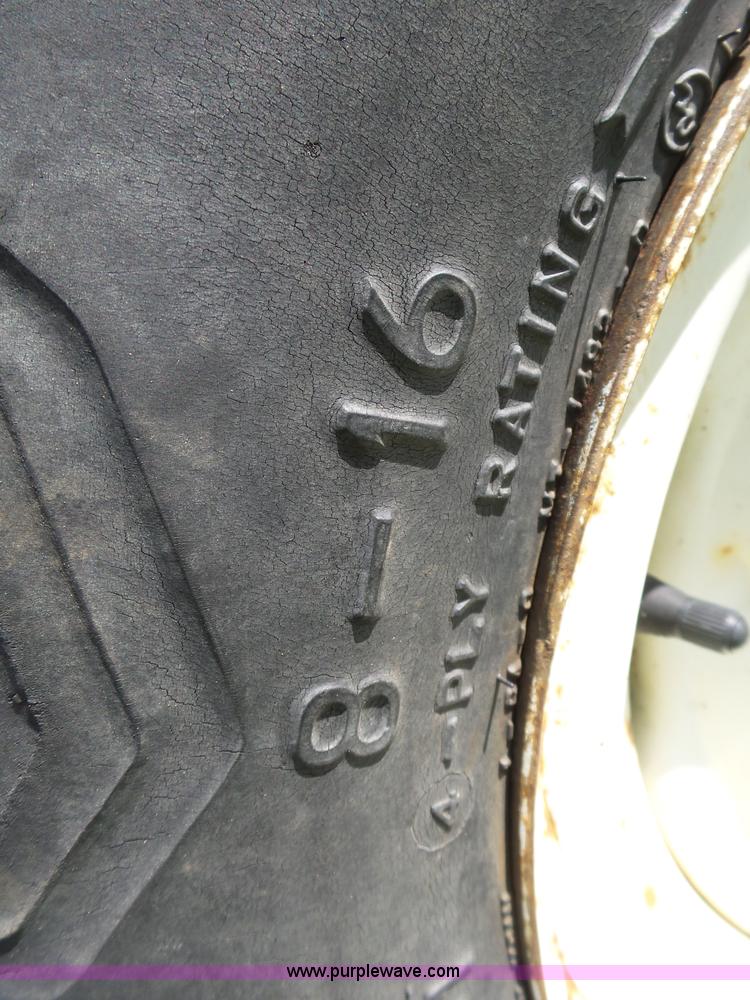 image for item L5482 SpraCoupe 220 self-propelled sprayer