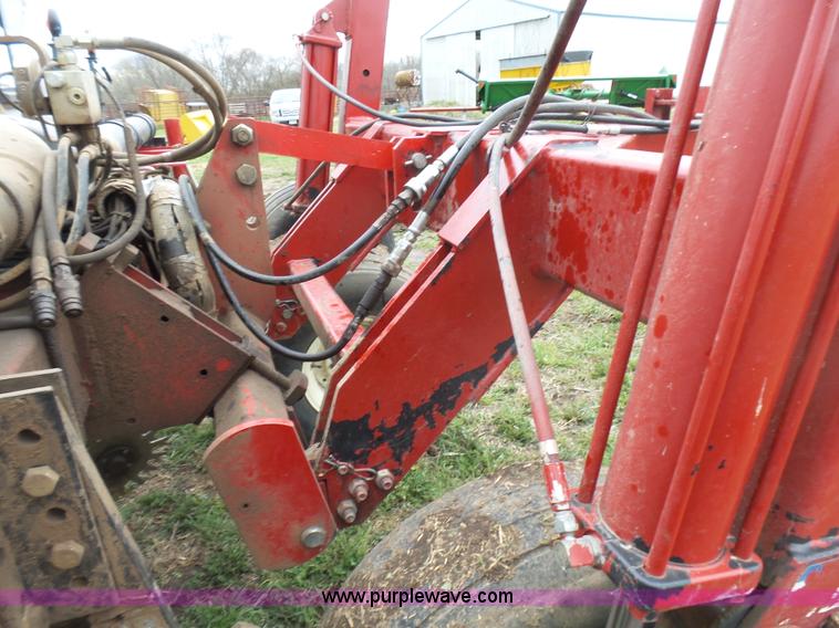 image for item L5484 2004 AGCO White 8706 no-till planter