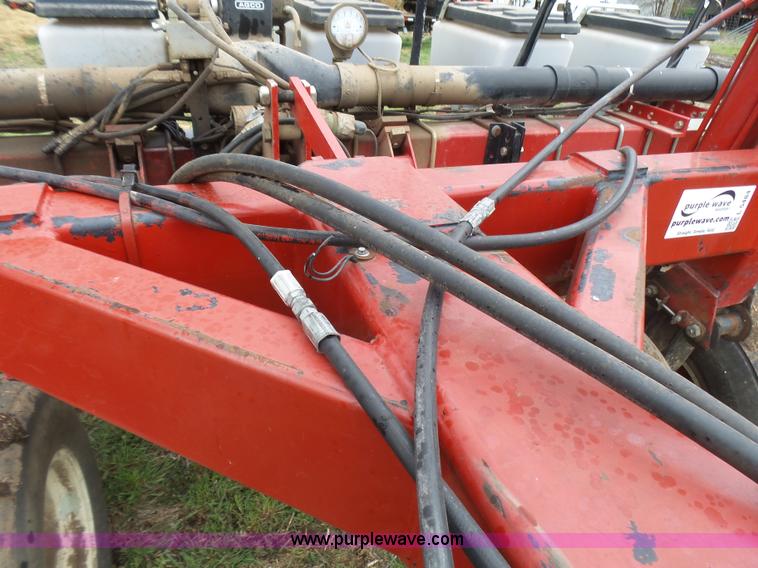 image for item L5484 2004 AGCO White 8706 no-till planter