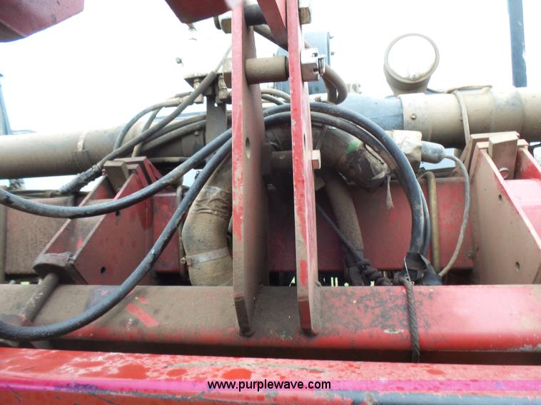 image for item L5484 2004 AGCO White 8706 no-till planter