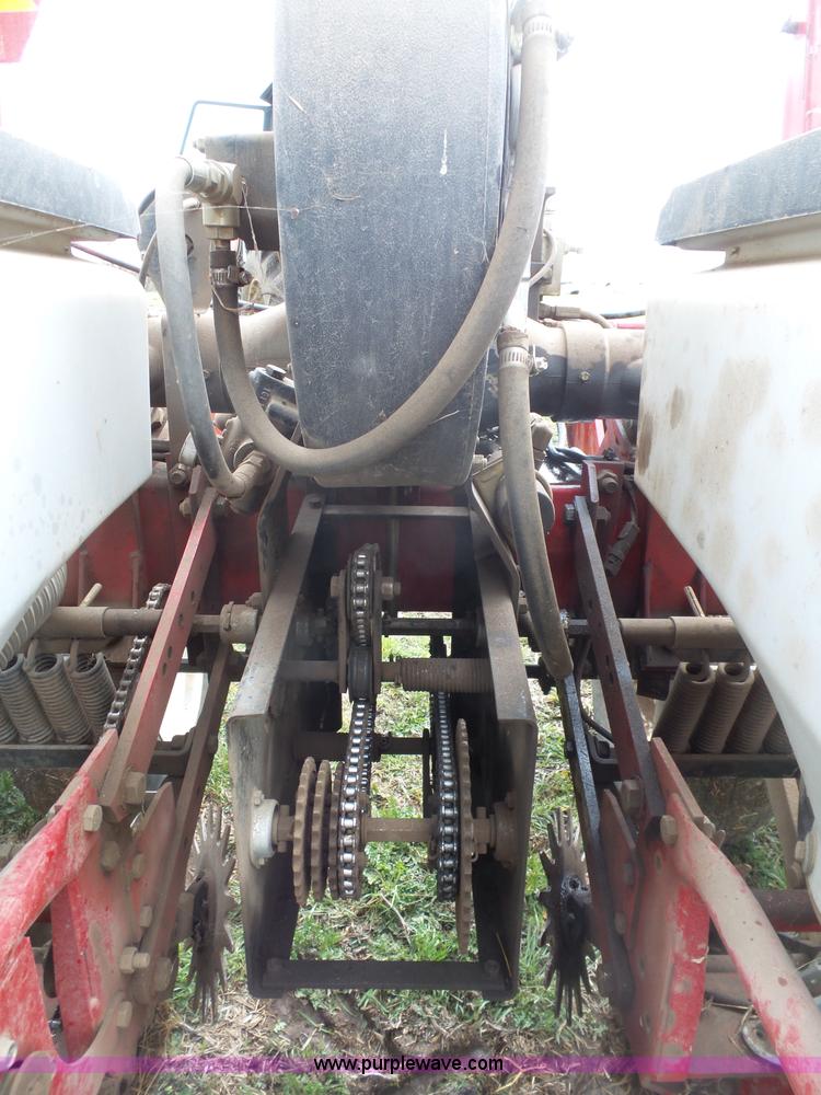 image for item L5484 2004 AGCO White 8706 no-till planter