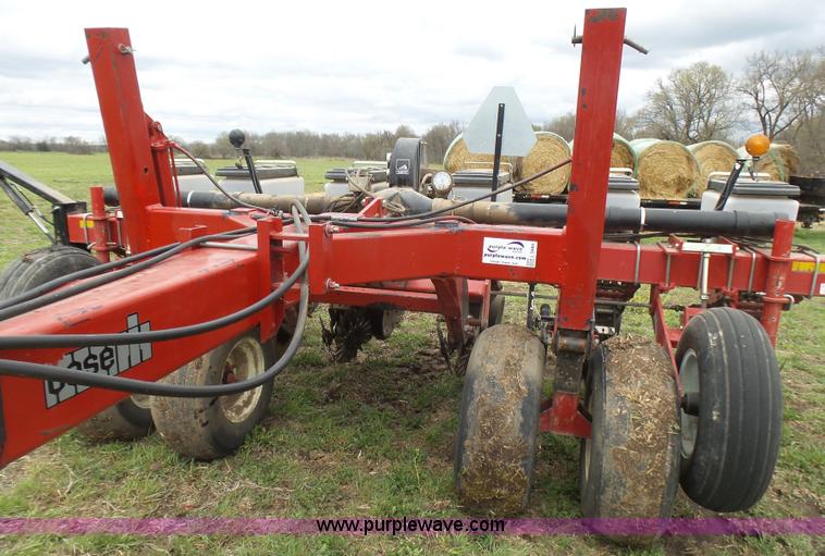 image for item L5484 2004 AGCO White 8706 no-till planter