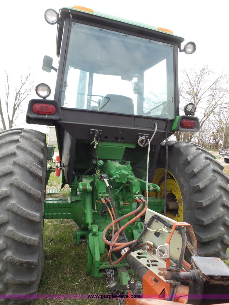 image for item L6289 1978 John Deere 4640 tractor