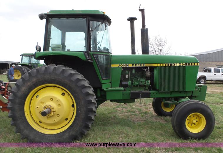 image for item L6289 1978 John Deere 4640 tractor