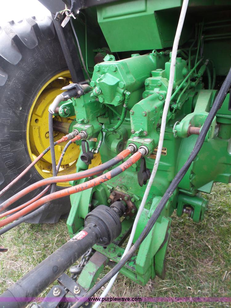 image for item L6289 1978 John Deere 4640 tractor