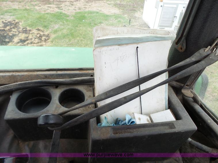 image for item L6289 1978 John Deere 4640 tractor