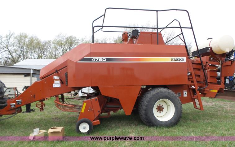 image for item L6290 2002 Hesston 4760 square baler