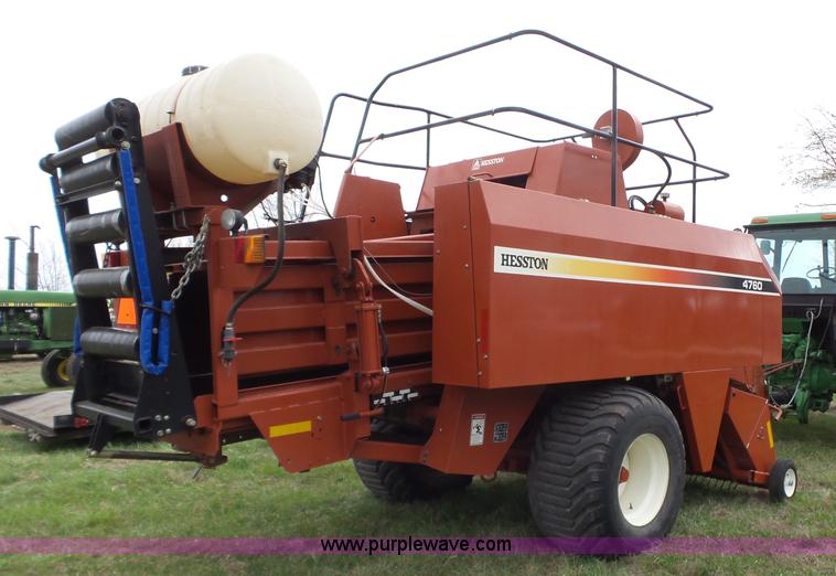 image for item L6290 2002 Hesston 4760 square baler