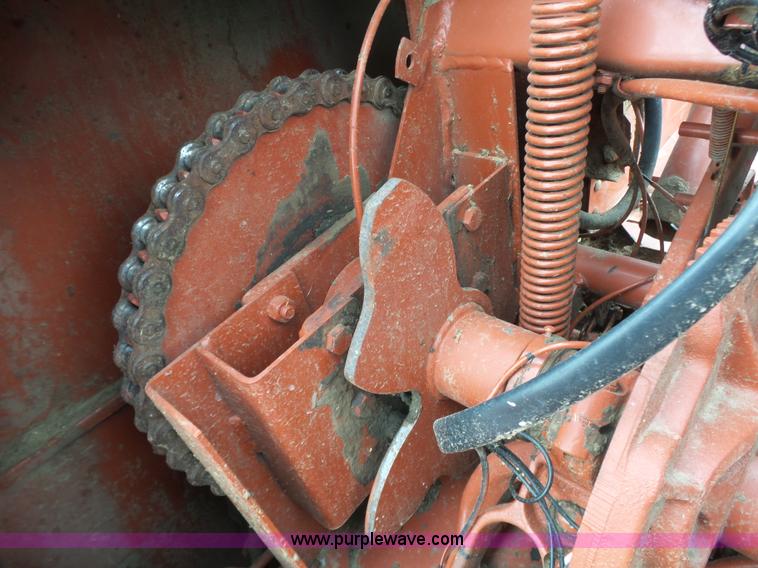 image for item L6290 2002 Hesston 4760 square baler