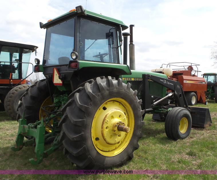 image for item L6291 1978 John Deere 4440 tractor