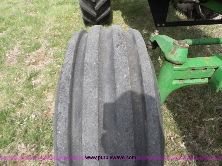 image for item L6291 1978 John Deere 4440 tractor