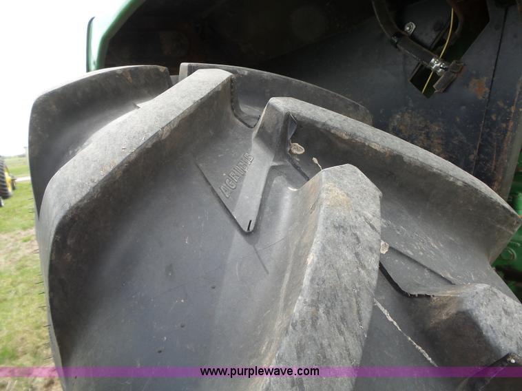 image for item L6291 1978 John Deere 4440 tractor