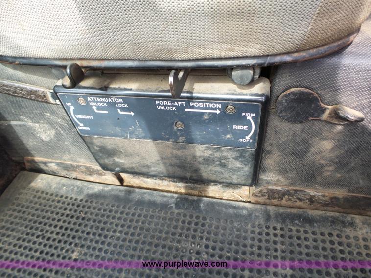 image for item L6291 1978 John Deere 4440 tractor