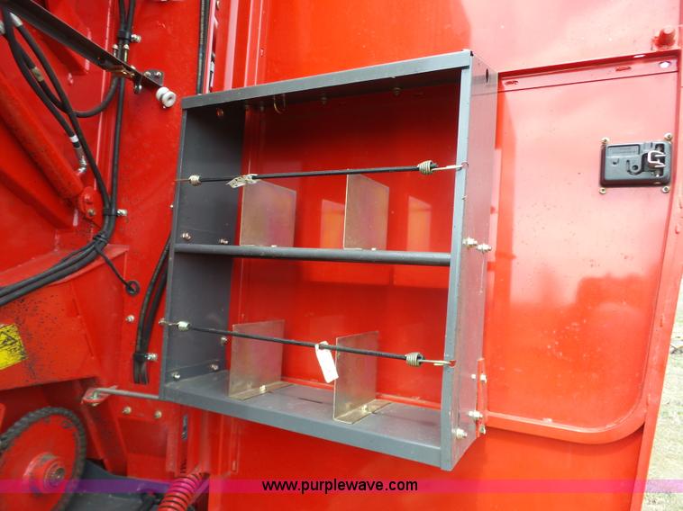 image for item L6293 2013 Massey-Ferguson Hesston 2846A round baler