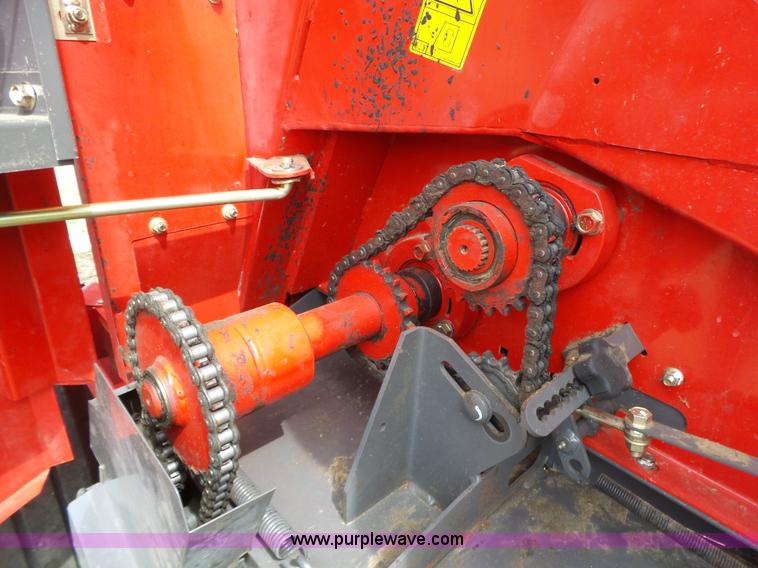 image for item L6293 2013 Massey-Ferguson Hesston 2846A round baler