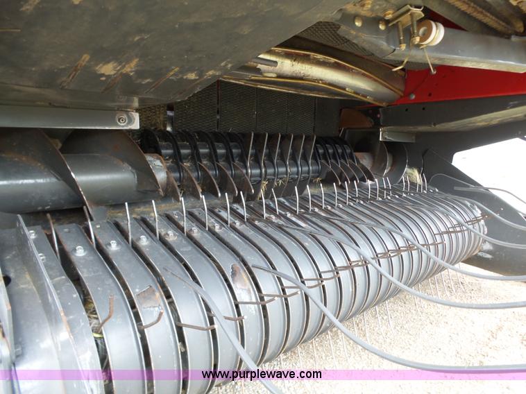 image for item L6293 2013 Massey-Ferguson Hesston 2846A round baler