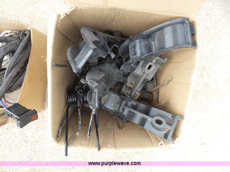 image for item L6293 2013 Massey-Ferguson Hesston 2846A round baler