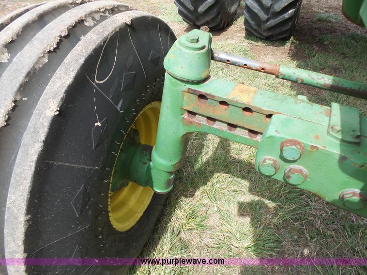 image for item L6294 1978 John Deere 4640 tractor