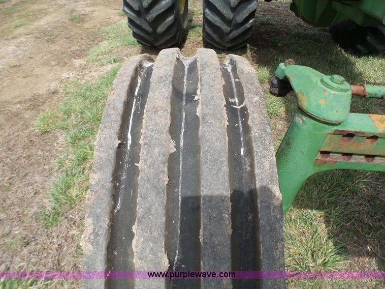 image for item L6294 1978 John Deere 4640 tractor