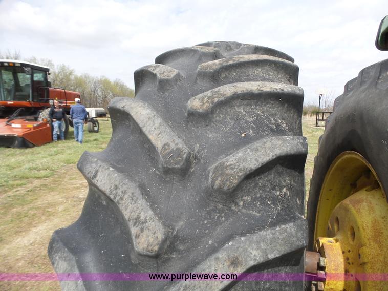 image for item L6294 1978 John Deere 4640 tractor