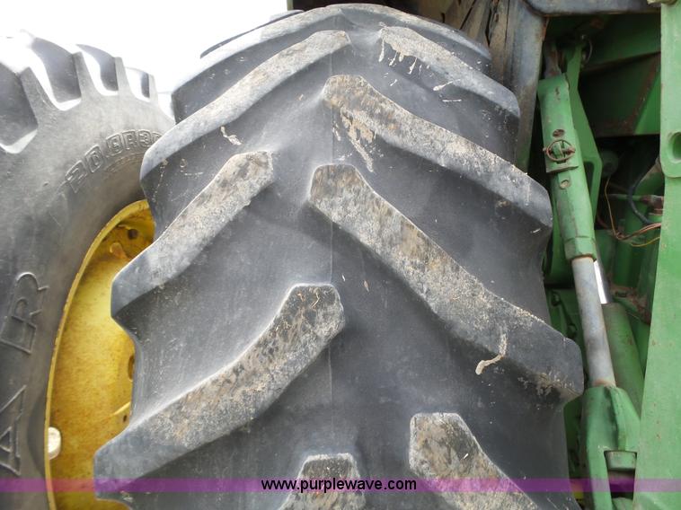 image for item L6294 1978 John Deere 4640 tractor