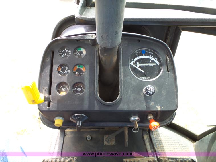 image for item L6294 1978 John Deere 4640 tractor