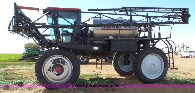 image for item L6528 Walker 44 self-propelled sprayer