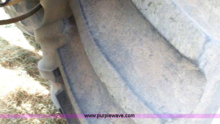 image for item L6529 1996 International 2554 Loral Magnum Air Max V applicator truck