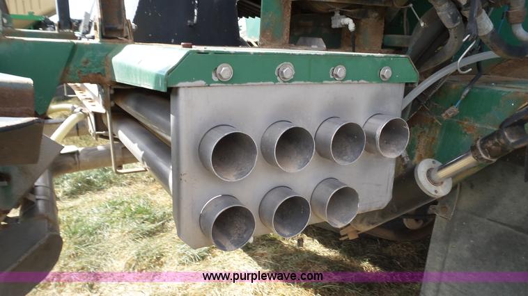 image for item L6529 1996 International 2554 Loral Magnum Air Max V applicator truck