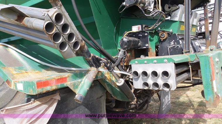 image for item L6529 1996 International 2554 Loral Magnum Air Max V applicator truck