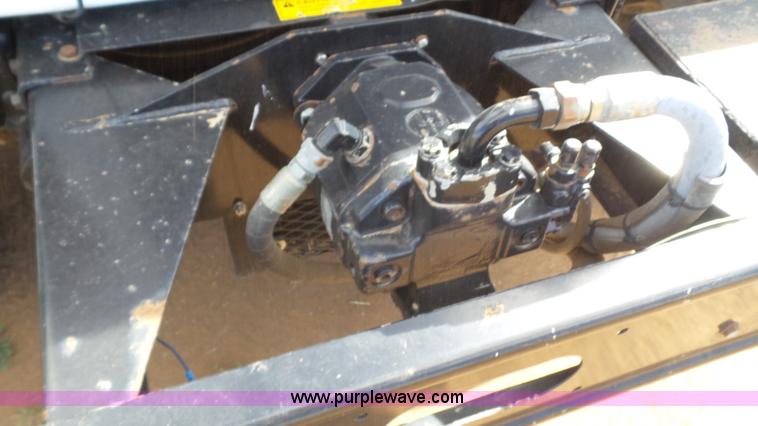 image for item L6529 1996 International 2554 Loral Magnum Air Max V applicator truck