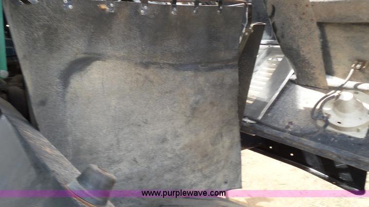 image for item L6529 1996 International 2554 Loral Magnum Air Max V applicator truck