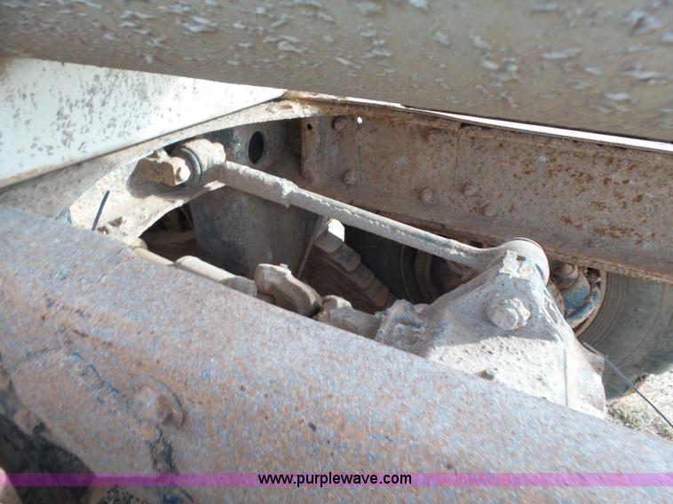 image for item L7264 1986 Mack R688ST manure spreader truck