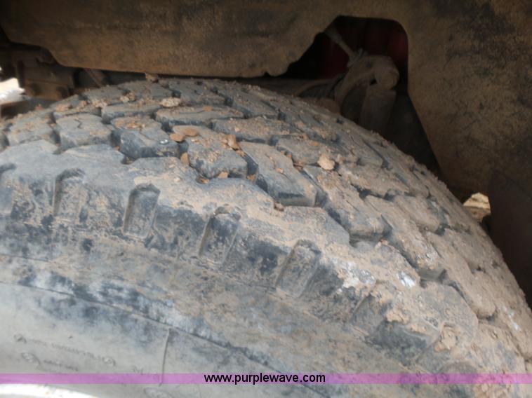 image for item L7264 1986 Mack R688ST manure spreader truck