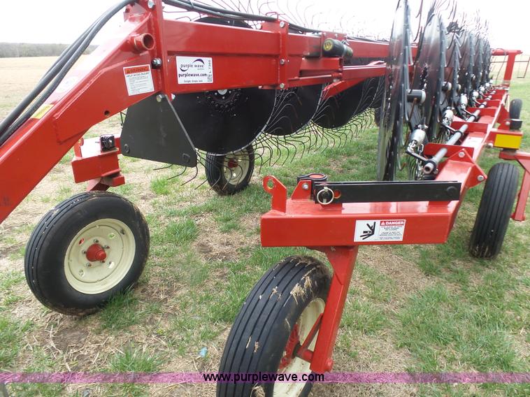 image for item L7360 2015 H&S BF1460 Hi-Capacity hay rake