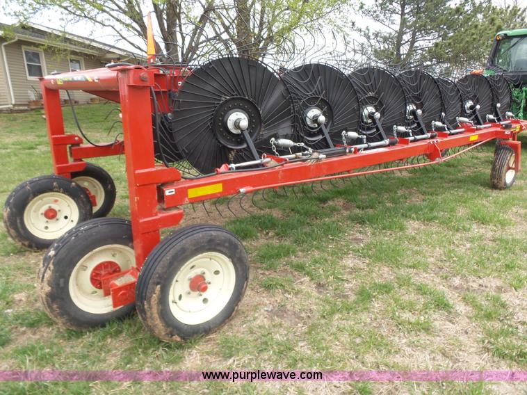 image for item L7360 2015 H&S BF1460 Hi-Capacity hay rake