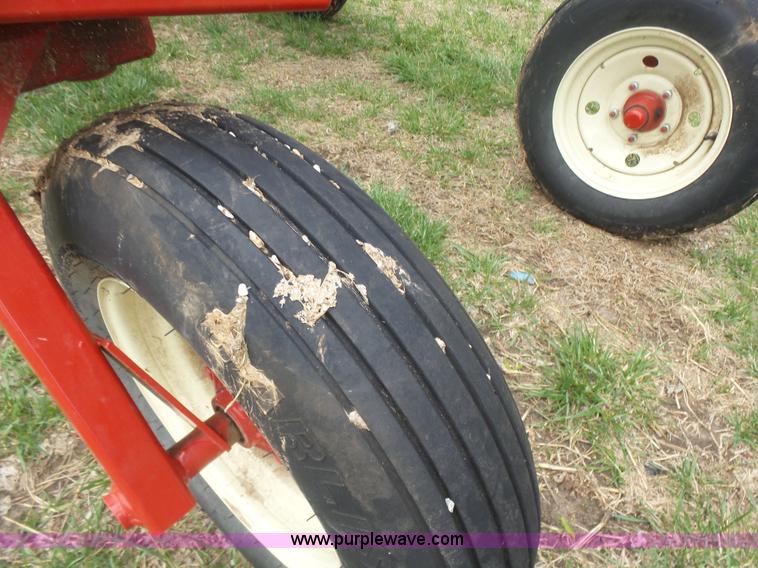 image for item L7360 2015 H&S BF1460 Hi-Capacity hay rake