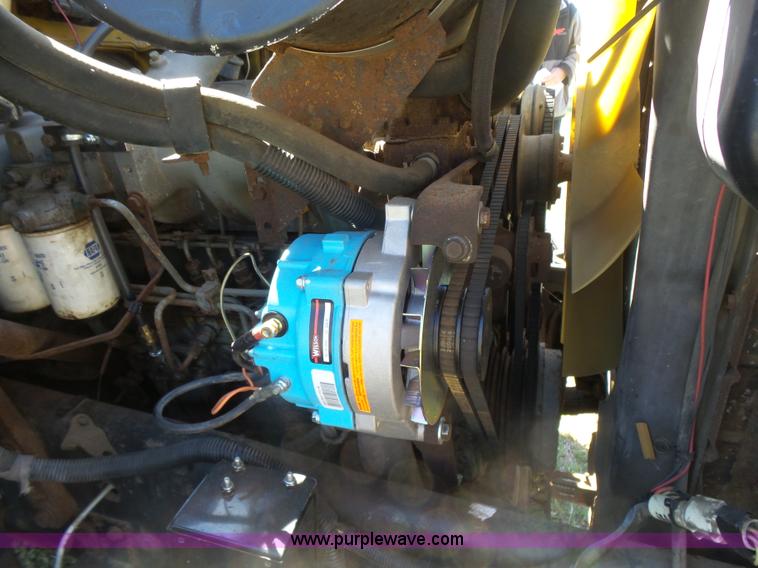 image for item L7417 1990 Ford F800 dump truck