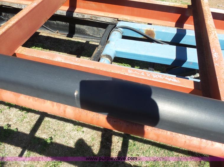 image for item L7424 1985 International S1900 Hay-Limo truck