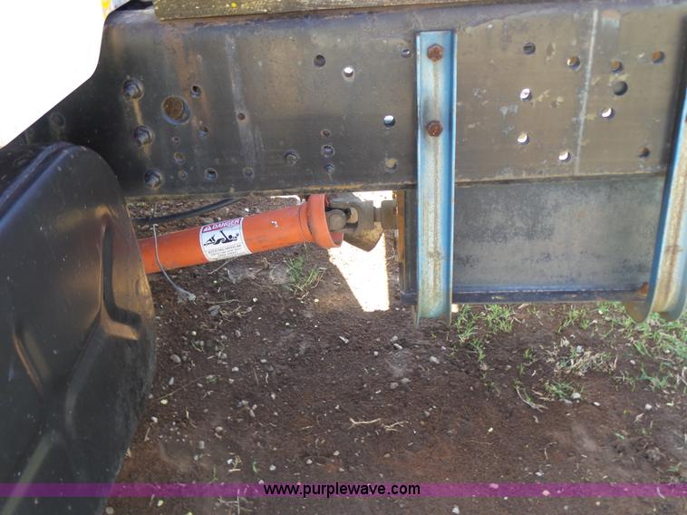 image for item L7424 1985 International S1900 Hay-Limo truck