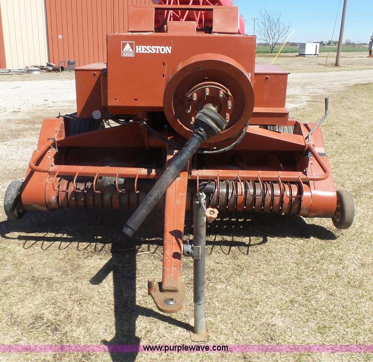 image for item L7425 Hesston 4590 inline small square baler