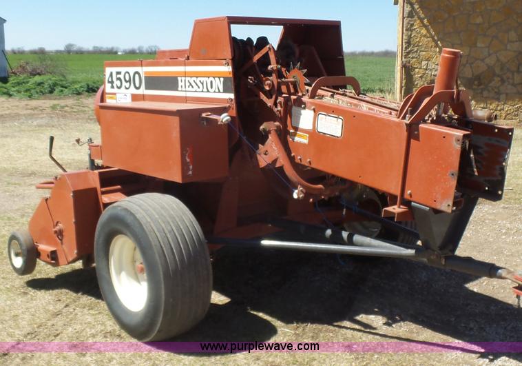 image for item L7425 Hesston 4590 inline small square baler