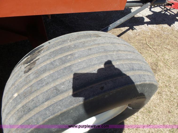 image for item L7425 Hesston 4590 inline small square baler